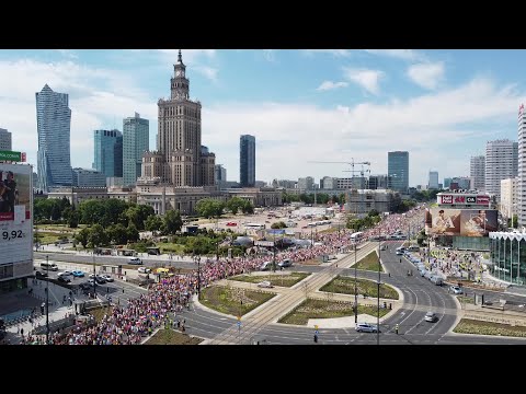 Tens of thousands of people take part in Warsaw's Pride March | AFP