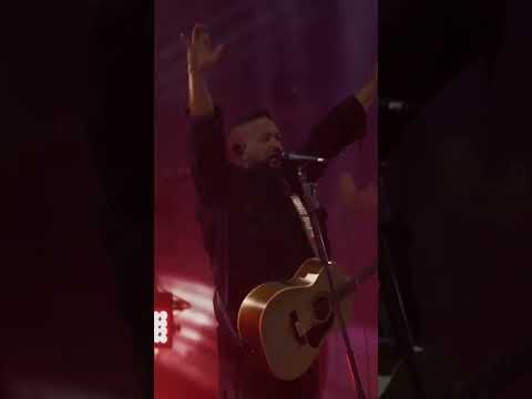 O véu se rasgou, Tua luz em mim brilhou 🙏🏼 #shorts #fernandinho