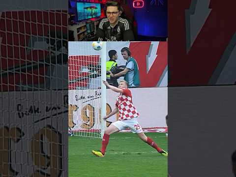 Tinha TUDO pra ser o GOL DO ANO! Mas… #futebol #viral #football #soccer #puskas #shorts