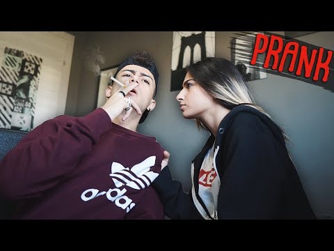 La mia RAGAZZA scopre che FUM0 di NASCOSTO!! PRANK *finito male*