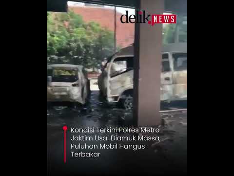 Kondisi Terkini Polres Metro Jaktim Usai Diamuk Massa, Puluhan Mobil dan Motor Hangus Terbakar