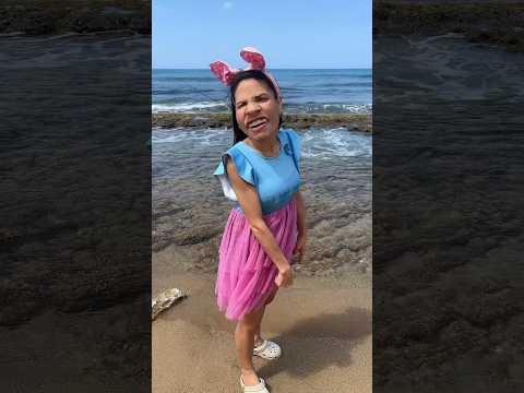 Las crocs que te hacen caminar por el agua