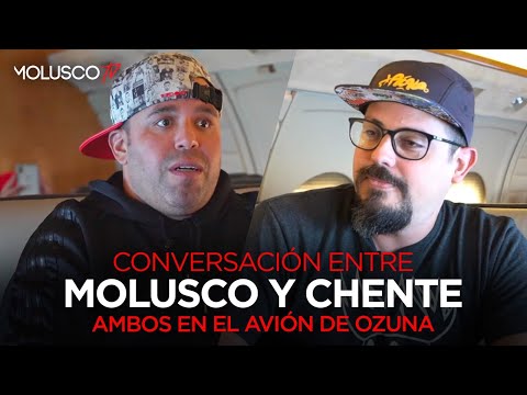 Molusco y Chente hacen PodCast hablando ? desde el avión de Ozuna