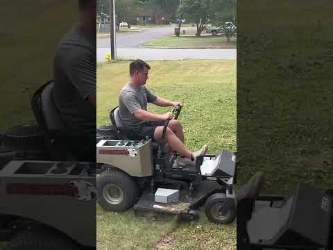 Lesson learned!#lawncare#asmr#grasstrack#karen#fyp#fypage#shorts#satisfying#transformation#fy￼￼￼