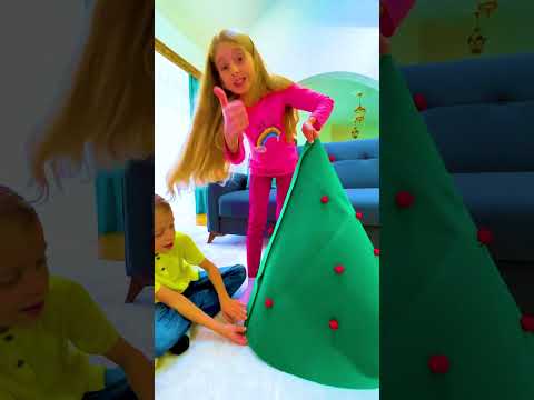🎄Iarna se întoarce 🎁 Christmas tree gift from Santa Claus 🎅🏻 #shorts