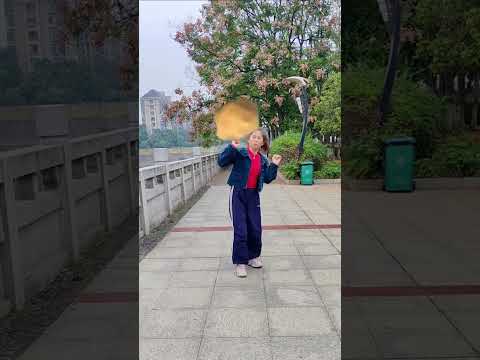 Funny photo shoot One-click cut the same style Photo shoot is fun Video effect please do not imitate