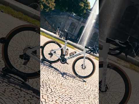 MANUEL NEUER´S CANYON RACE BIKE 💨