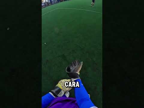 Eles nem esperaram o goleiro!