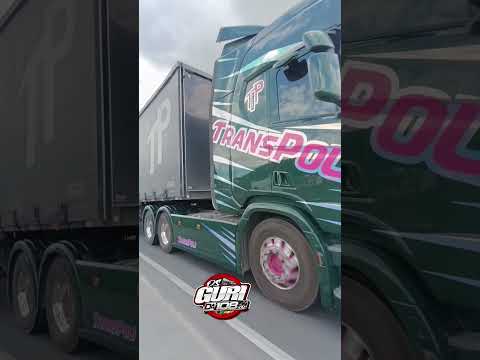 pega esse desfile na #sc108 @andersonalonso4503 @transpolitransportes4539