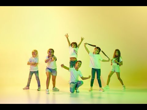 Tiny Dancers, Boss Moves