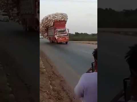 truk overload||kelebihan muatan✅#shorts#viralvideo#Aldyteboe