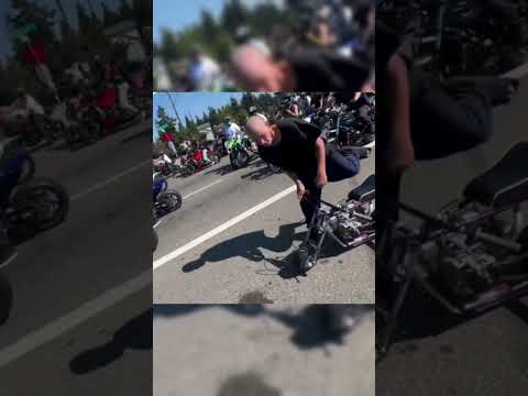 When a tweaker tries to steal a mini motorcycle ๐๐ฑ