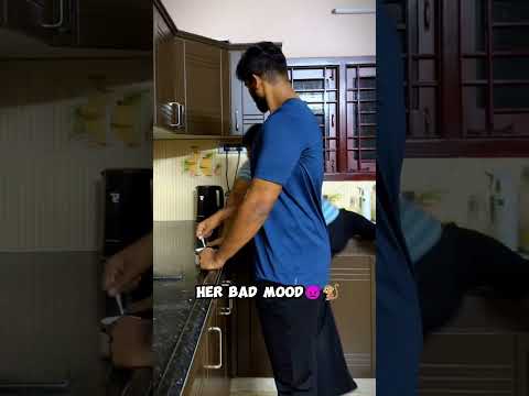 Epadi vandhu sikiruka parthiya 😂🫠#trendingcouple #funny #comedy #entertainment #youtubeshorts