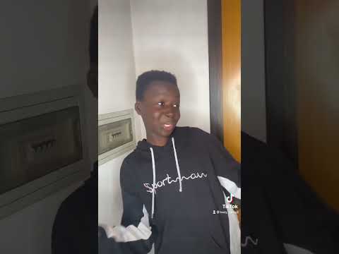 Il fratellino che cerca di fare il furbo con sara ๐๐คฃ๐