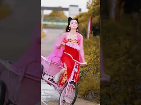 Cô gái và chiếc xe lôi đạp #shorts #trinhnguyenkhanh