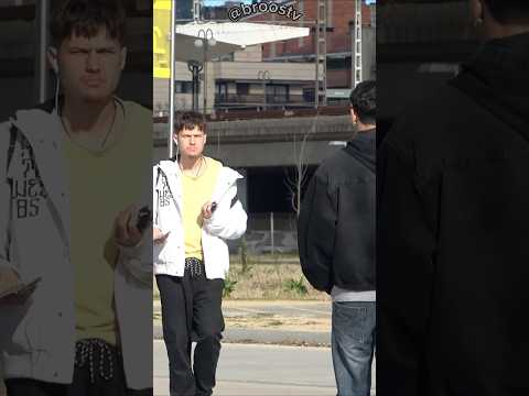 🤷🏻😂😂 #cámaraoculta #humor #funny