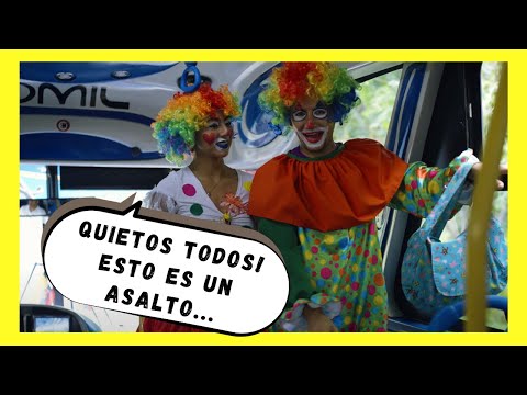 Esta pαrejα de pαyαsos robαron mαletín de empresario sin imaginar lo que había dentro. #reflexiones