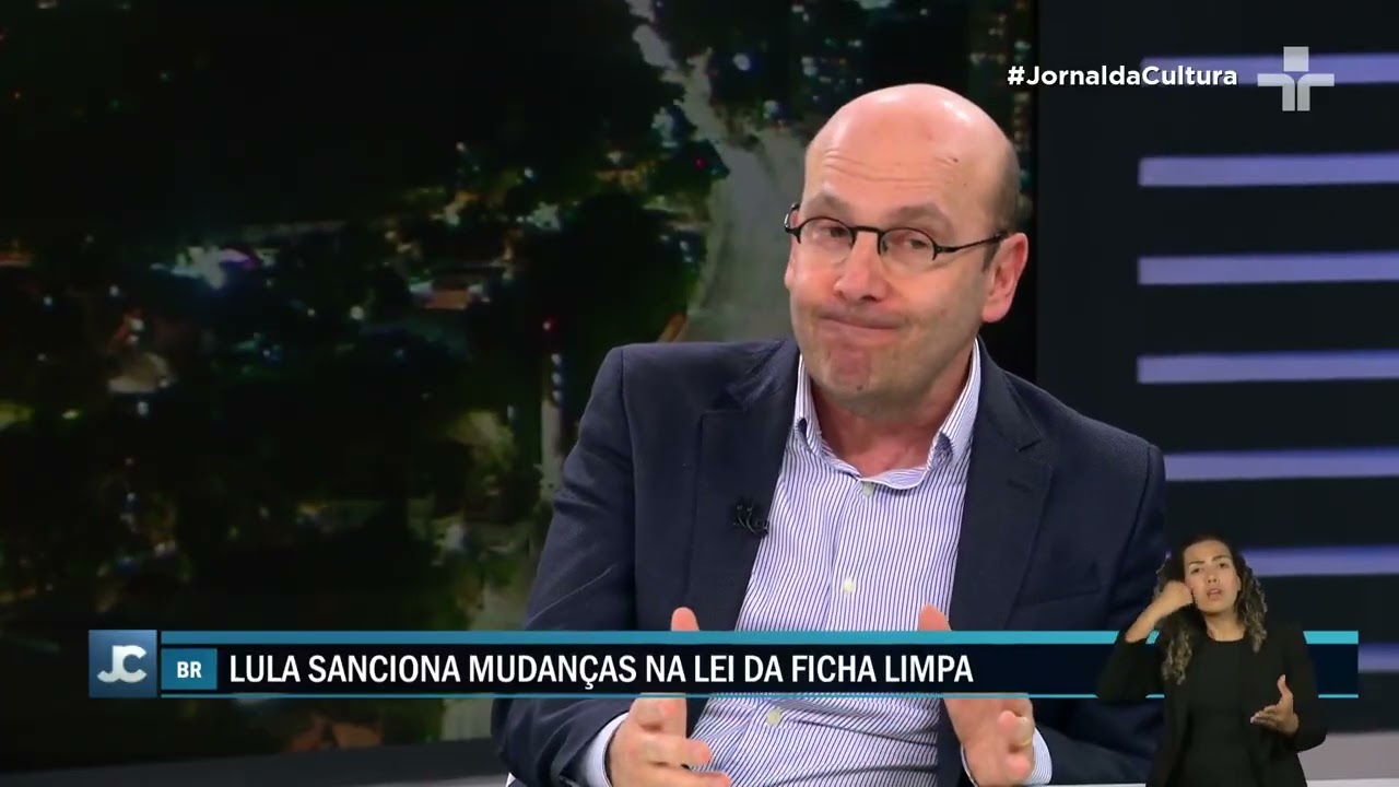 Obviamente tem um benefício eleitoral diz Sérgio Fausto sobre mudanças na Lei da Ficha Limpa