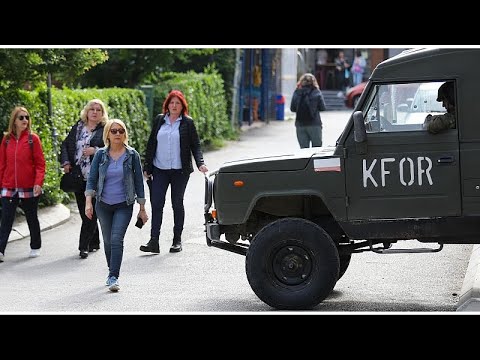 شاهد: انتشار لقوات حفظ السلام في شوارع زفيتشان في شمال كوسوفو