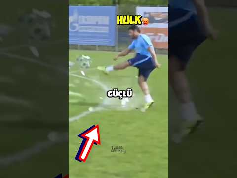 Futbolcuların Maç İçinde Topu Patlıyor 😱 Ronaldo Kafayı Yedi ⚽️#football #futbol #shorts #ronaldo