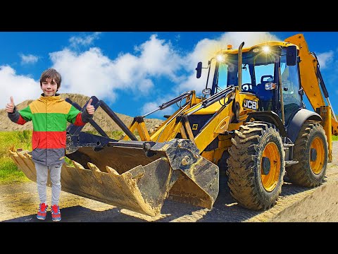 Stories about Tractors John Deere, Case, Excavator JCB and Claas Lexion 480 Combine - Compilation