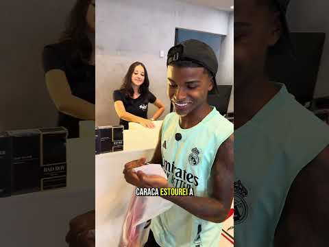 ela deu o número pra ele 😍 #meme #humor #comedia @surfmultimarcas_rj