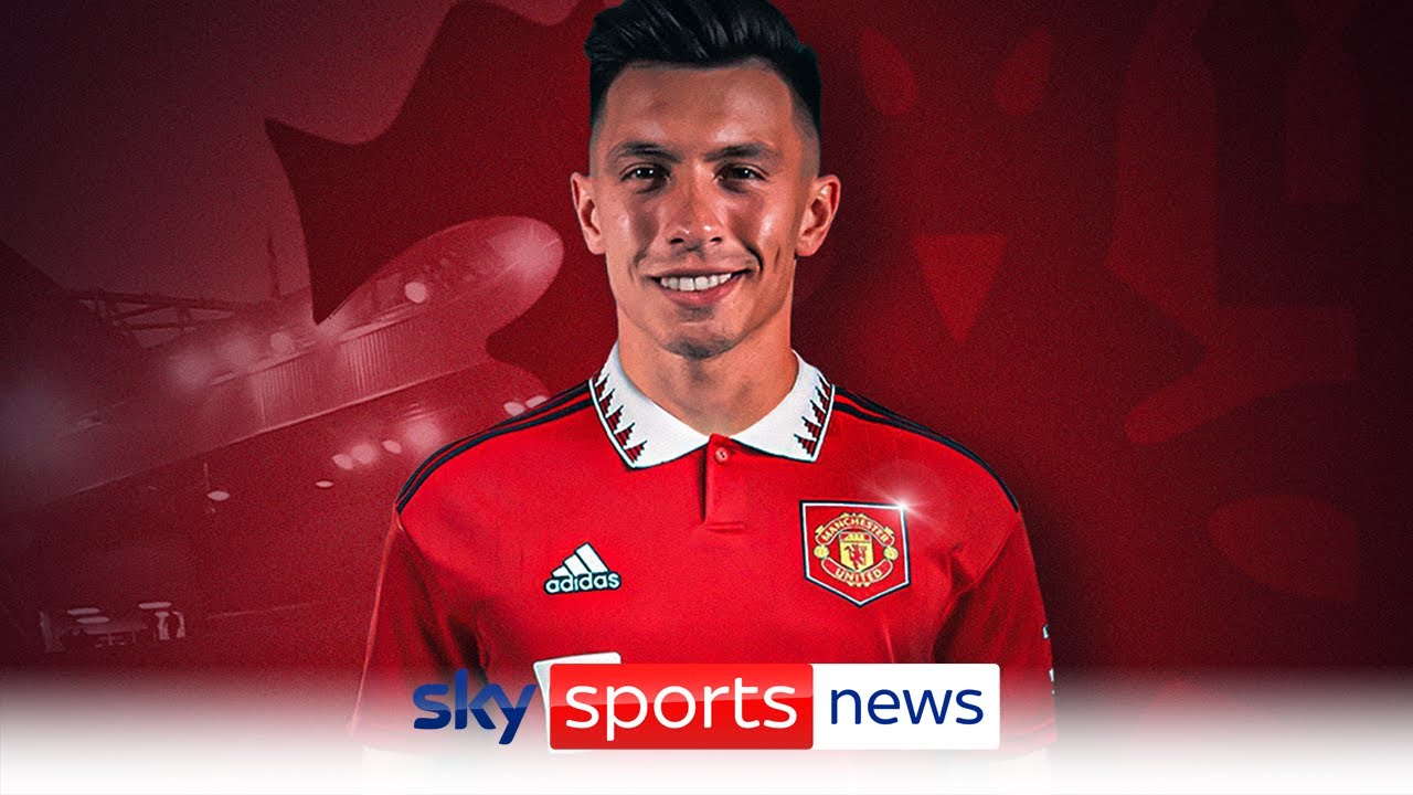 Manchester United agree £57m deal for Lisandro Martinez￼