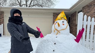 CHƠI TRÊN HỒ ĐÔNG ĐÁ, TẠO HÌNH NGƯỜI TUYẾT SNOWMAN