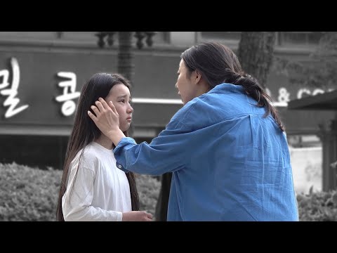 "작은 손을 잡아준 순간들" | 아이 감동 사회실험 TOP 5