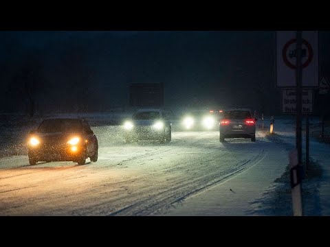 Was Autofahrer im Winter beachten sollten - ADAC gibt Tipps | ntv
