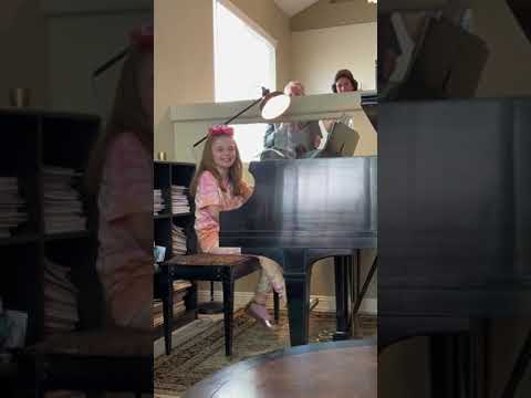 My Daughters Have Their First Ever Piano Recital And... | Perez Hilton