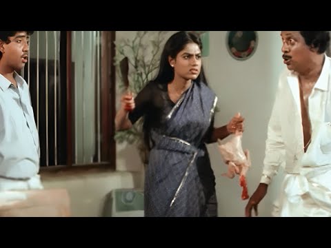 കലികൊണ്ടു നിൽക്കാണെന്നാ തോന്നുന്നേ എന്റെ കർത്താവേ...| Kottayam Kunjachan | Mammootty | Innocent