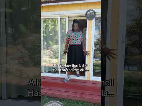 Leslie Jones is literally in the house!! #RoastMyRental #WatchOnHGTV #HGTV
