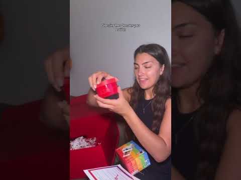 Alyssa Unboxing