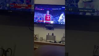 Buzzer beater to win the game