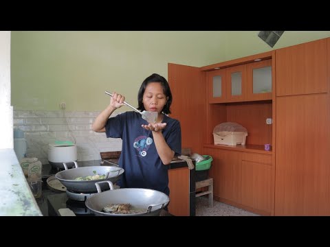 Resiko !! masak campur aduk sampe kamera nyemplung air
