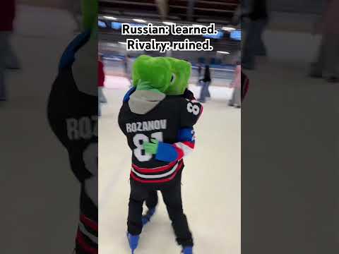 I’M COMING TO THE COTTAGE (to teach you Russian)!!! #valentinesday #heatedrivalry #hollanov #hockey