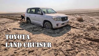 Toyota Land Cruiser Recovered from Tidal Mud at the Inland Sea in Qatar. مغرس في سيلين