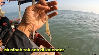 Terlalu nekat..!! Mancing kakap putih ketika cuaca extrim dadakan