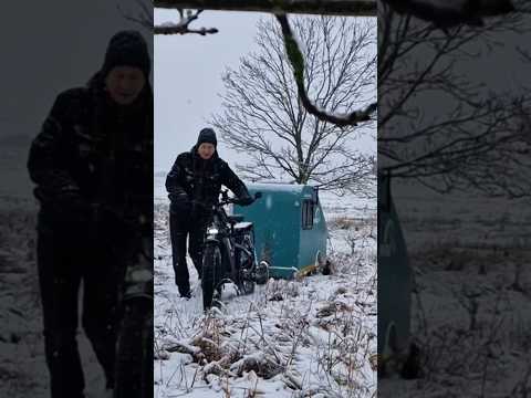 Дом на колесах для велосипеда