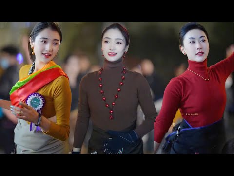 Beautiful Tibetan dances from Tibetan dancers at Roman Plaza, chengdu