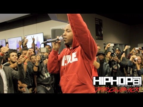 Kendrick Lamar Performs "Backseat Freestyle" Best Buy (Throwback Video)