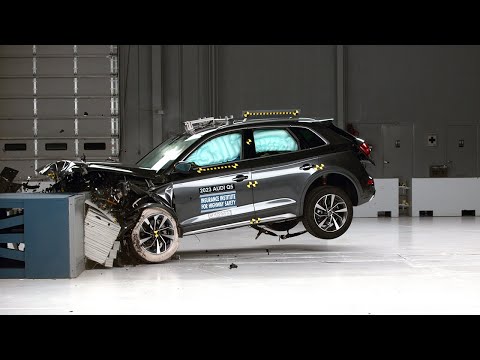 2023 Audi Q5 updated moderate overlap IIHS crash test