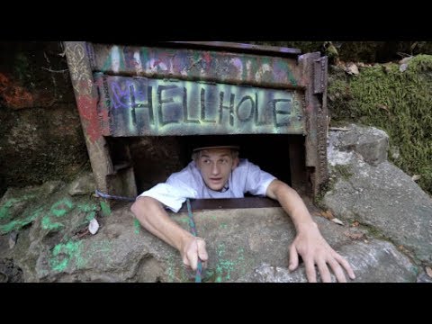 Exploring the Hell Hole!