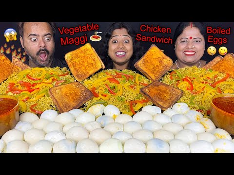 20 BOILED EGGS WITH 12 PACKET VEGETABLE MAGGI AND CHICKEN, SPICY EXTRA GRAVY EATING CHALLENGE ASMR