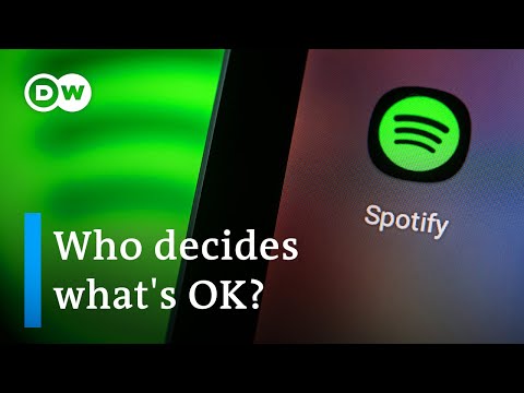 Spotify to tackle COVID lies after Young, Mitchell pull music | DW News