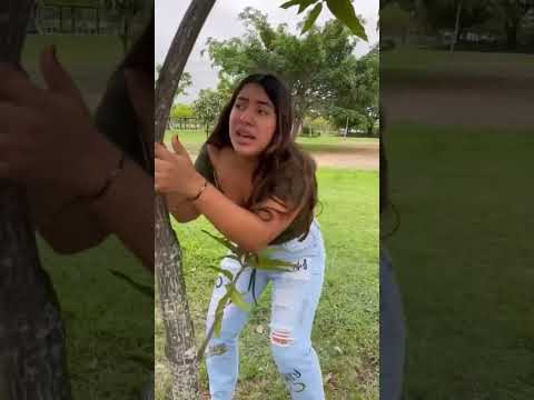 La señora lo atrapó😨😨#viralshort #fypシ゚viral #terrorymisterio #duendesreales