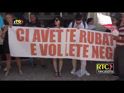 Il Comitato per il diritto alla Salute del Tirreno Cosentino protesta in Regione - RTC