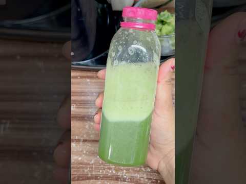 Karele ka juice#🧃#karela juice for Diabetic control#weightloss #Bitter gourd juice#viral#shorts 