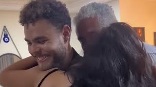 Ele descobriu que a  sua esposa estava gravida do seu próprio pai ....